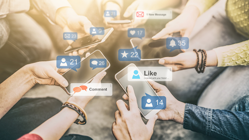 Social Media Management – DIY vs Hiring a Professional